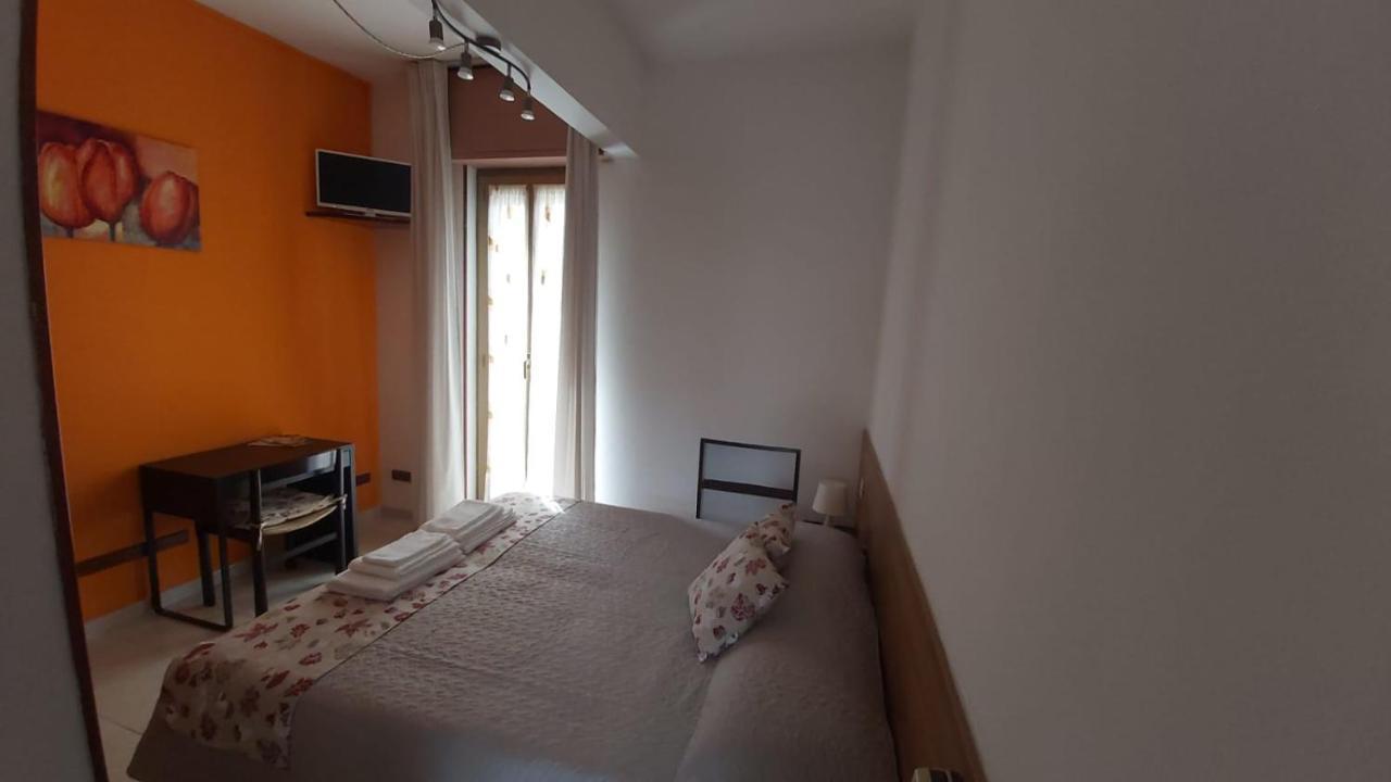 Orso Momo Hotell Calizzano Exteriör bild