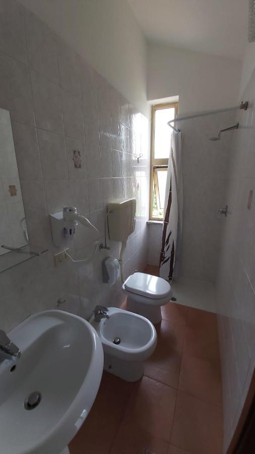 Orso Momo Hotell Calizzano Exteriör bild